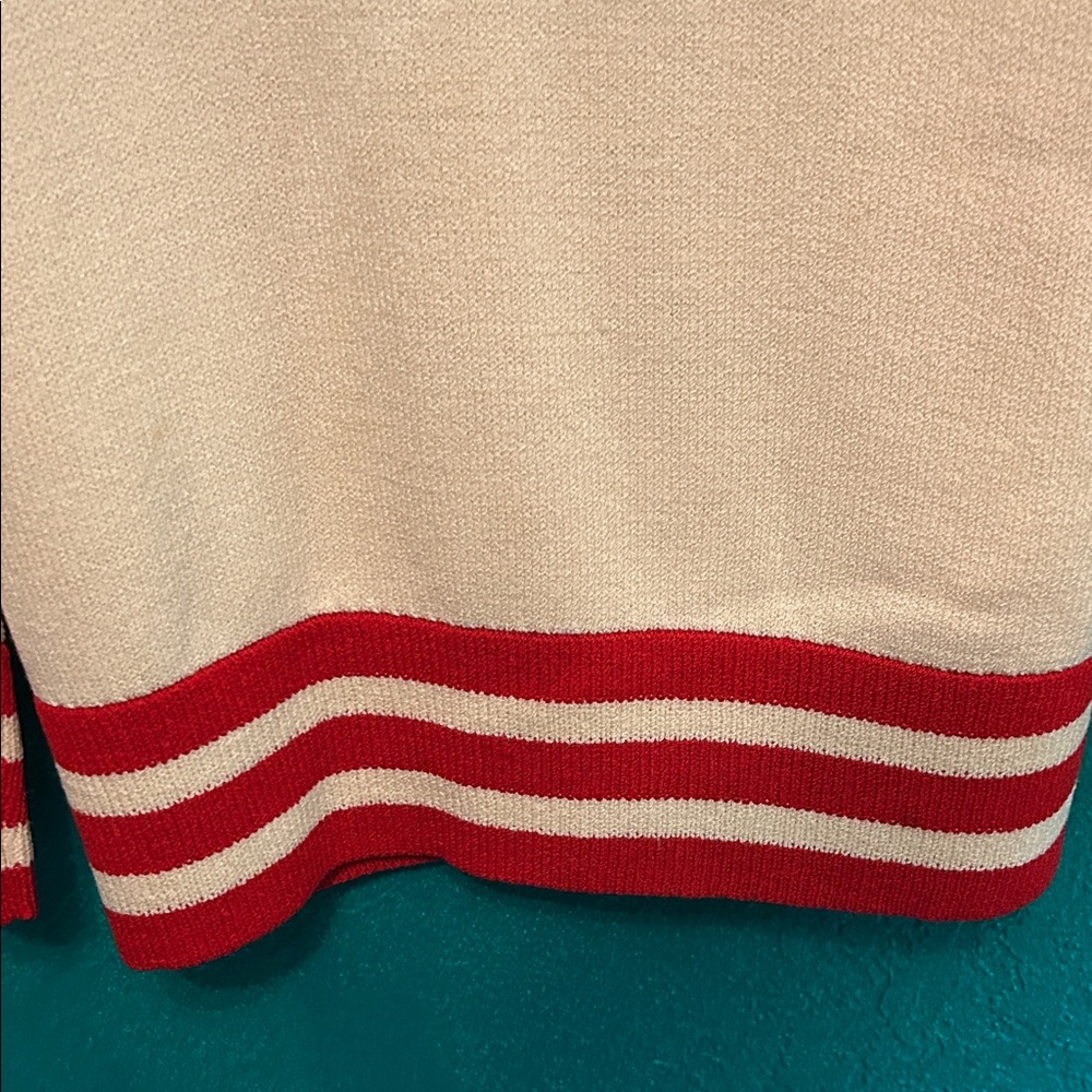 VINTAGE St. John Sweater with Red Accents - Picture 6 of 10